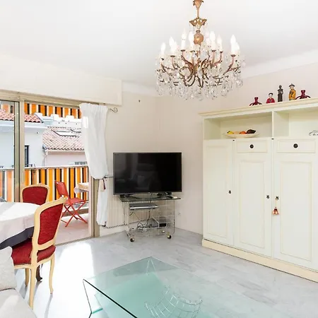 Apartament Cosy 2 Bedrooms In The Centre!