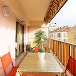 Cosy 2 Bedrooms In The Centre!
