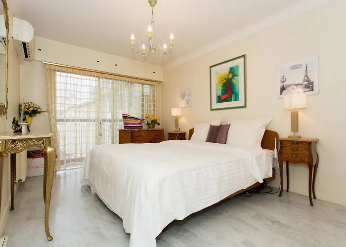 Cosy 2 Bedrooms In The Centre! Lägenhet Cannes