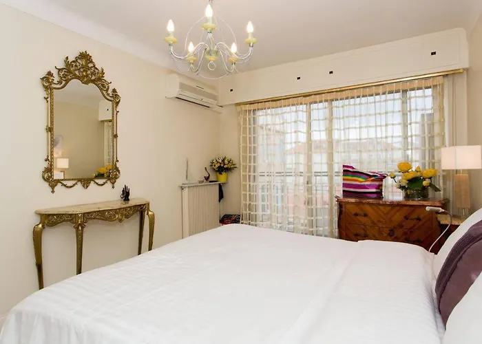 Cosy 2 Bedrooms In The Centre! *