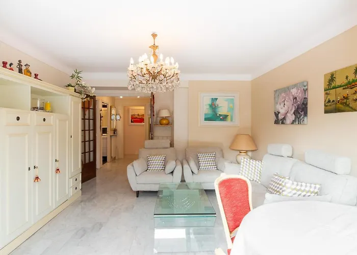 Cosy 2 Bedrooms In The Centre! *