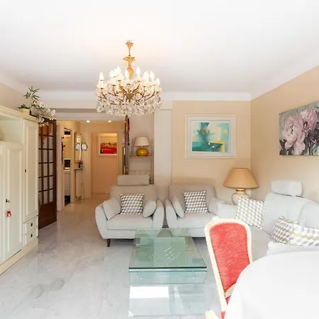 Cosy 2 Bedrooms In The Centre! *